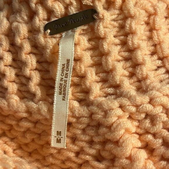 Free People Girls Cardigan Sweater Size‎ Medium Thick Knit Peach High Lo Hem - Picture 6 of 7